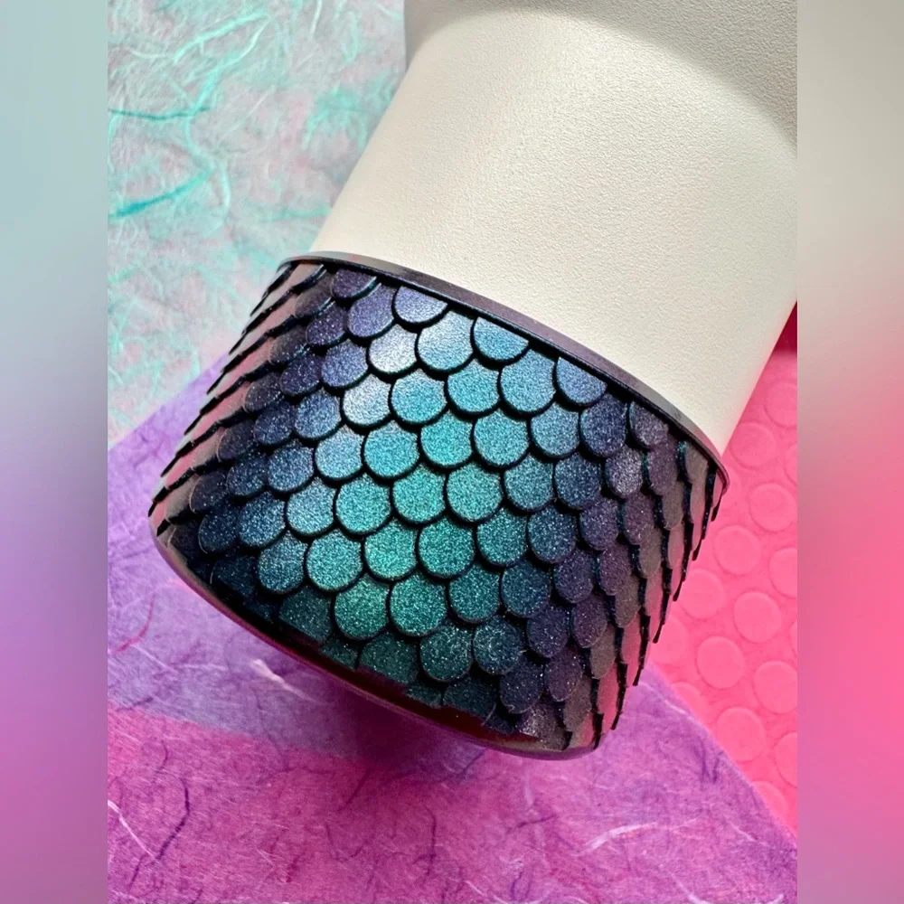 New Iridescent Purple & Green Mermaid Fish Scales Silicone Boot for Stanley Cup